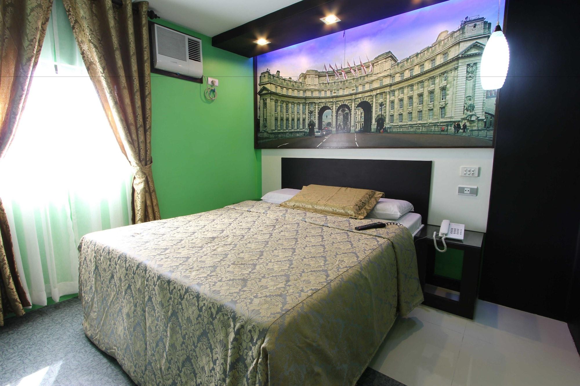 Eurotel Makati Макати Экстерьер фото