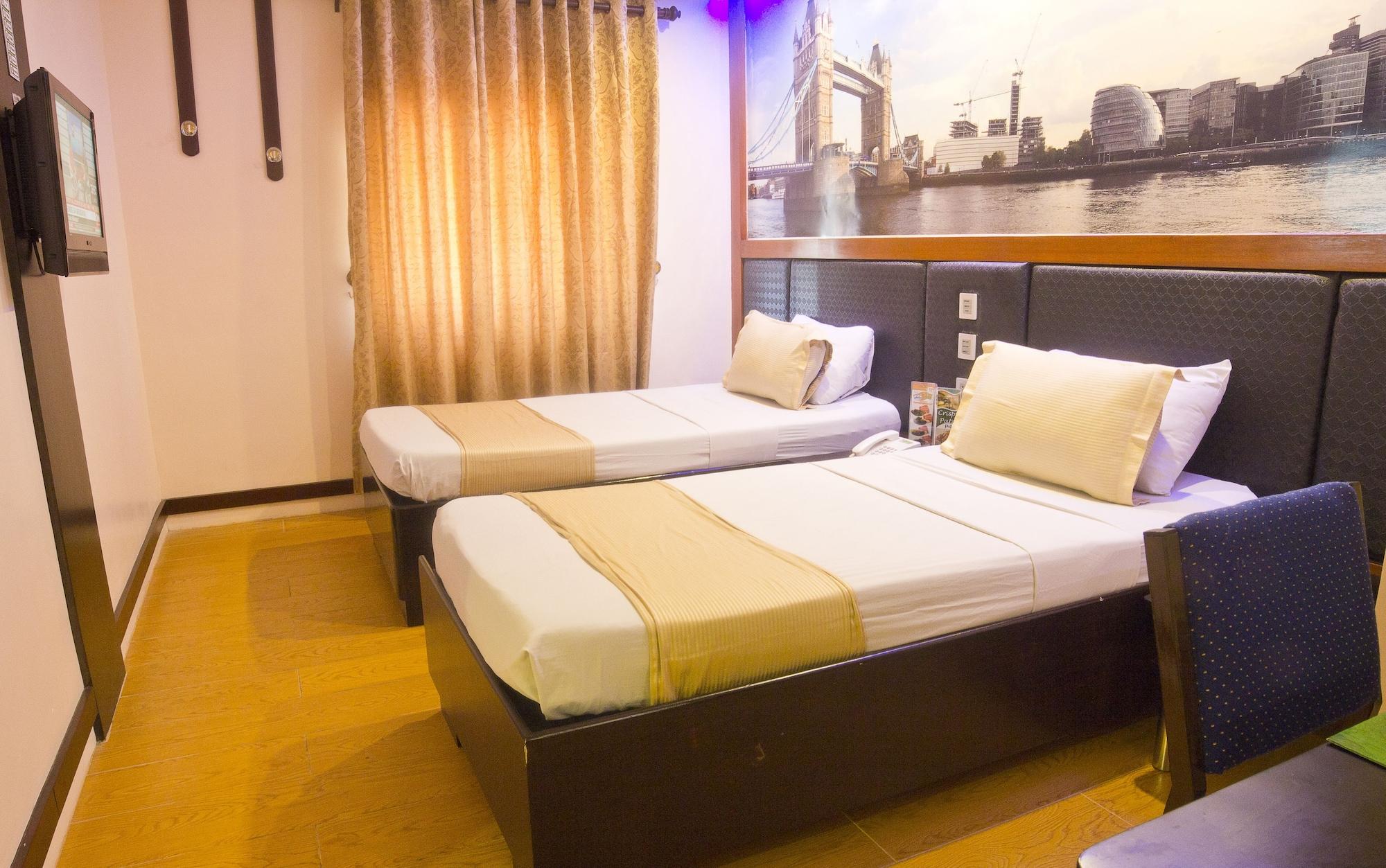 Eurotel Makati Макати Экстерьер фото